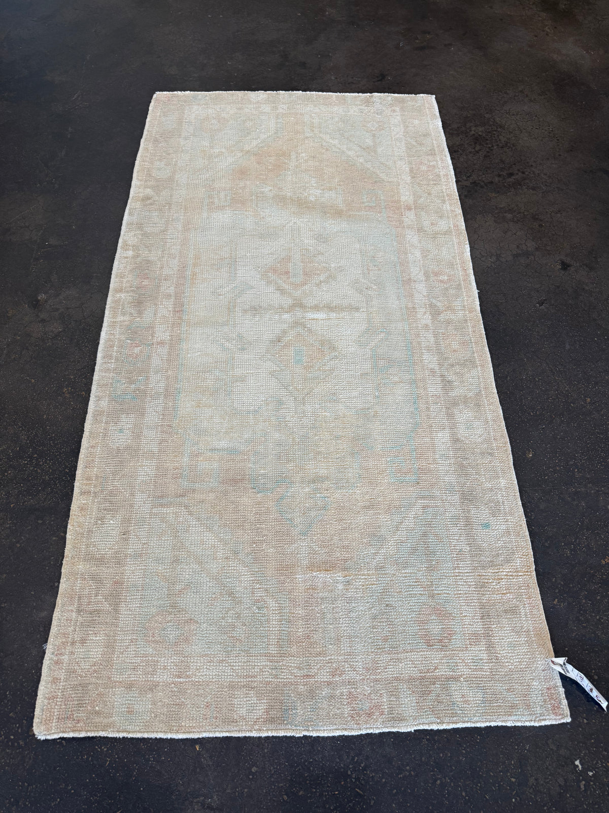 Natural vintage Turkish rug