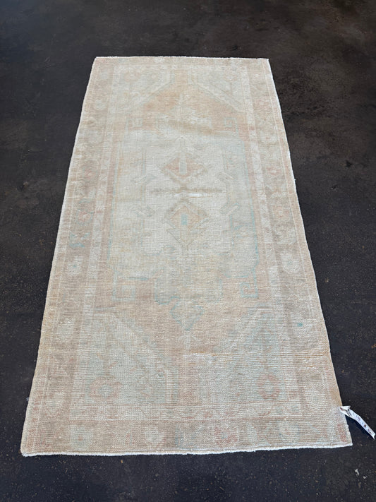 Natural vintage Turkish rug