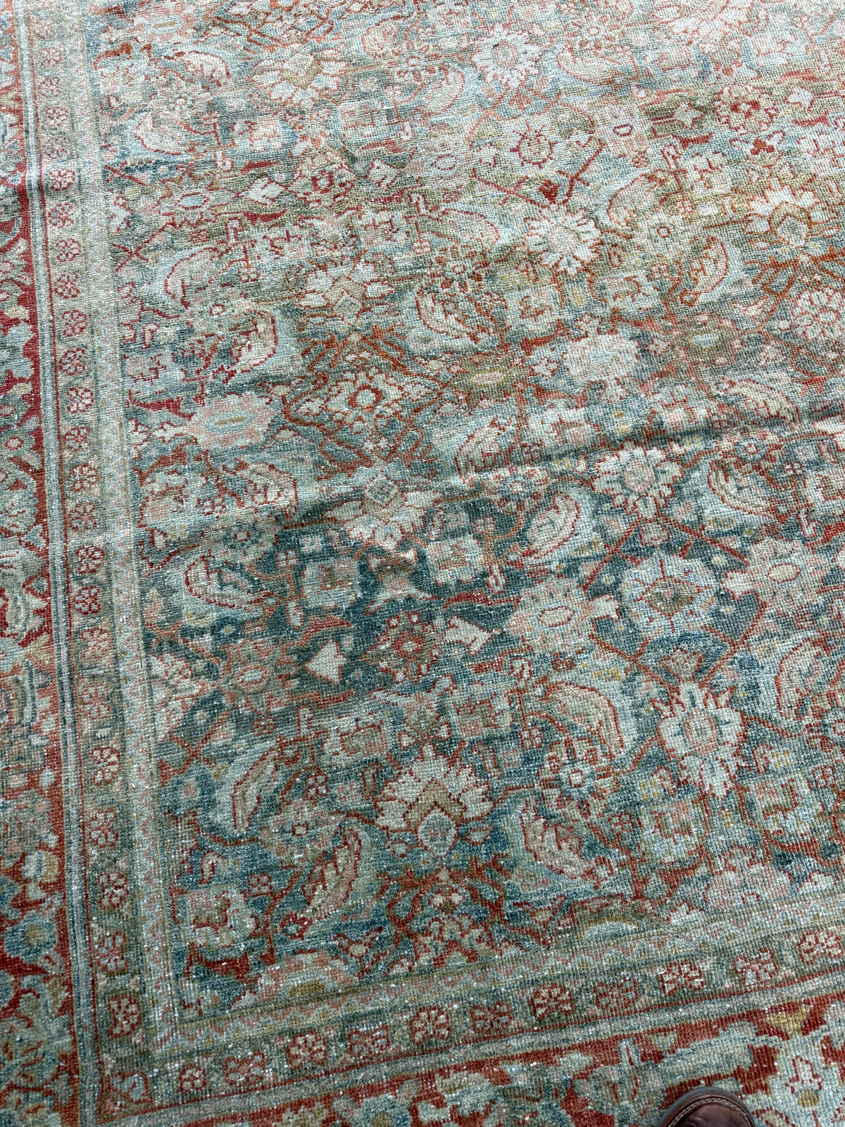 Antique persian Mahal rug